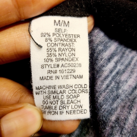 Athletic Collection | Women's Full Zipper Light Jacket (Size Medium) - Picture 6 of 10